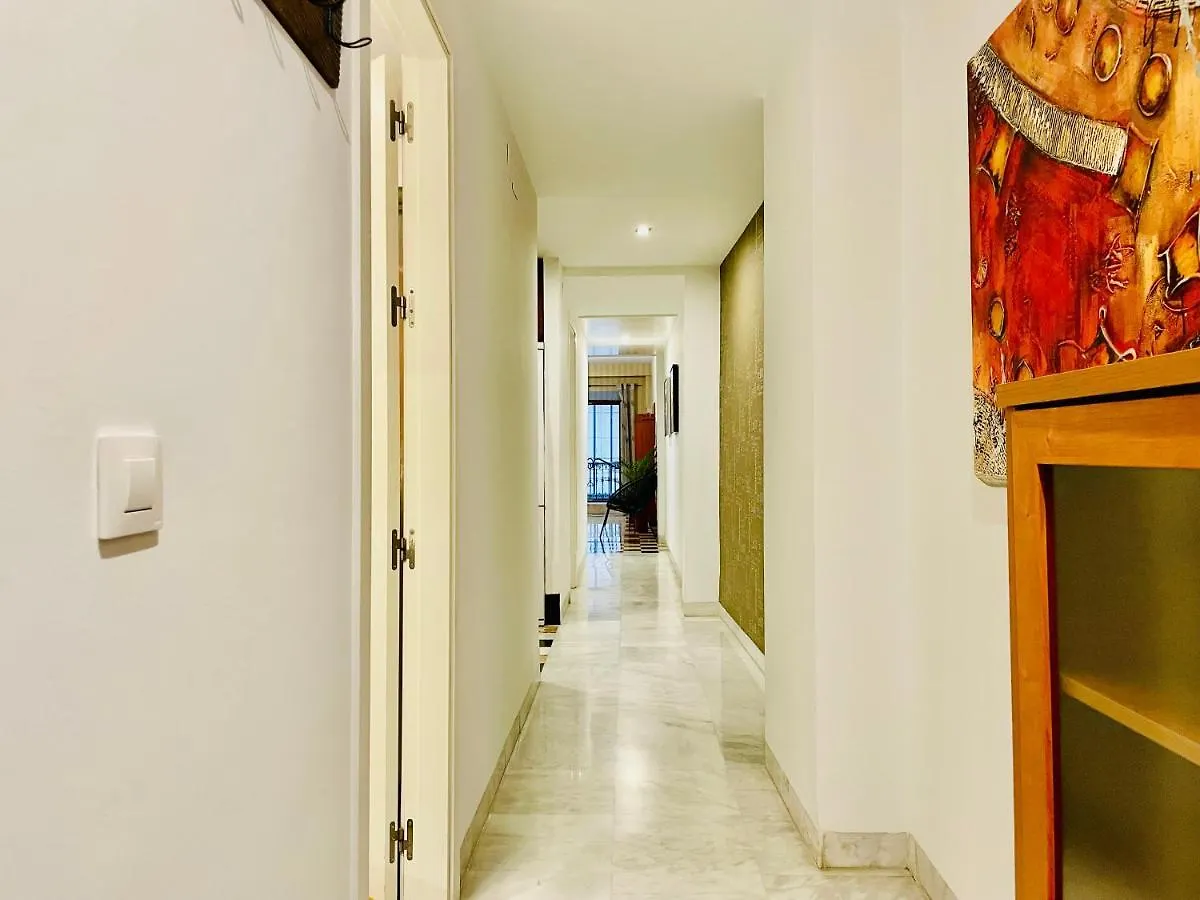 Click Entrecatedrales Apartment Seville